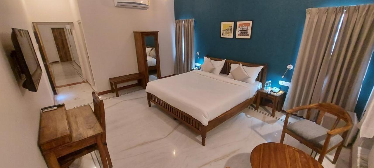 Dheergarh Palace Удайпур Екстериор снимка