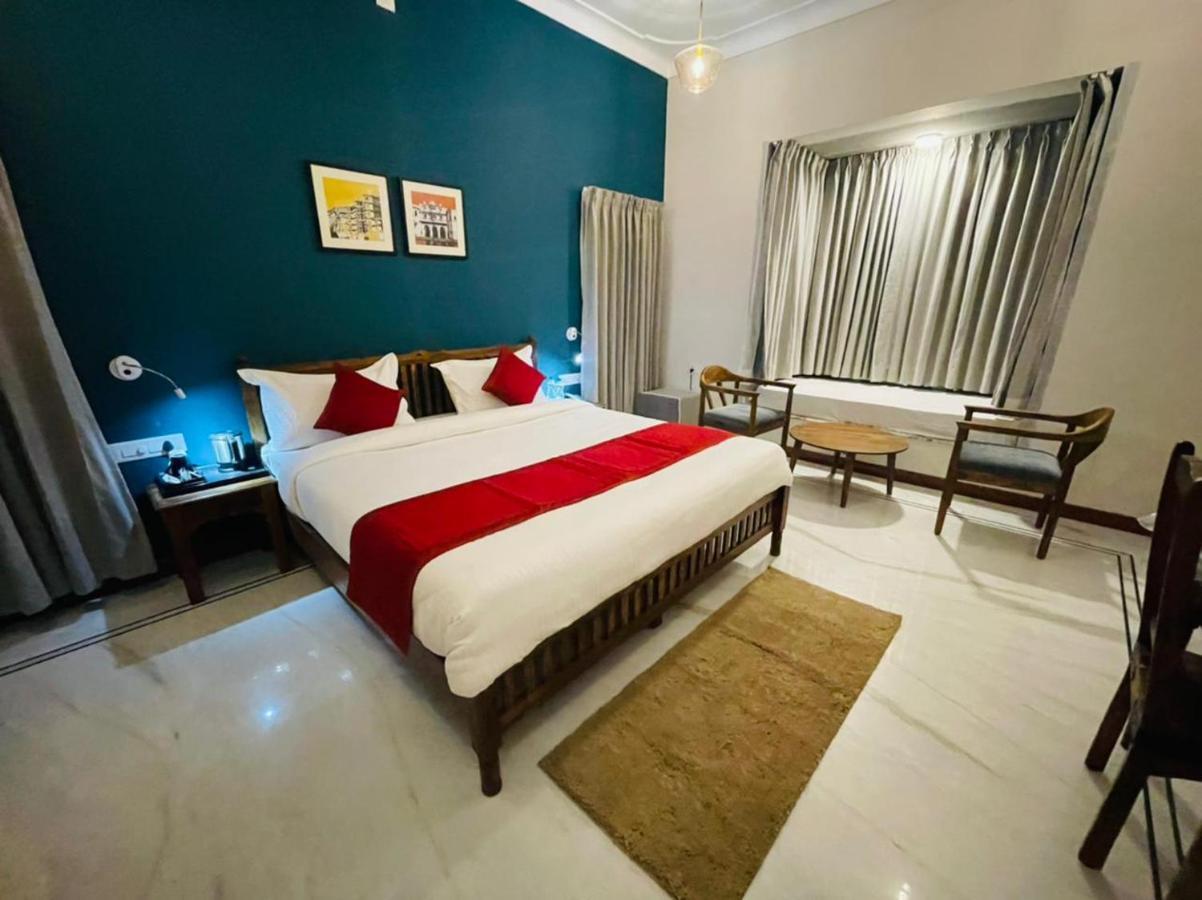 Dheergarh Palace Удайпур Екстериор снимка