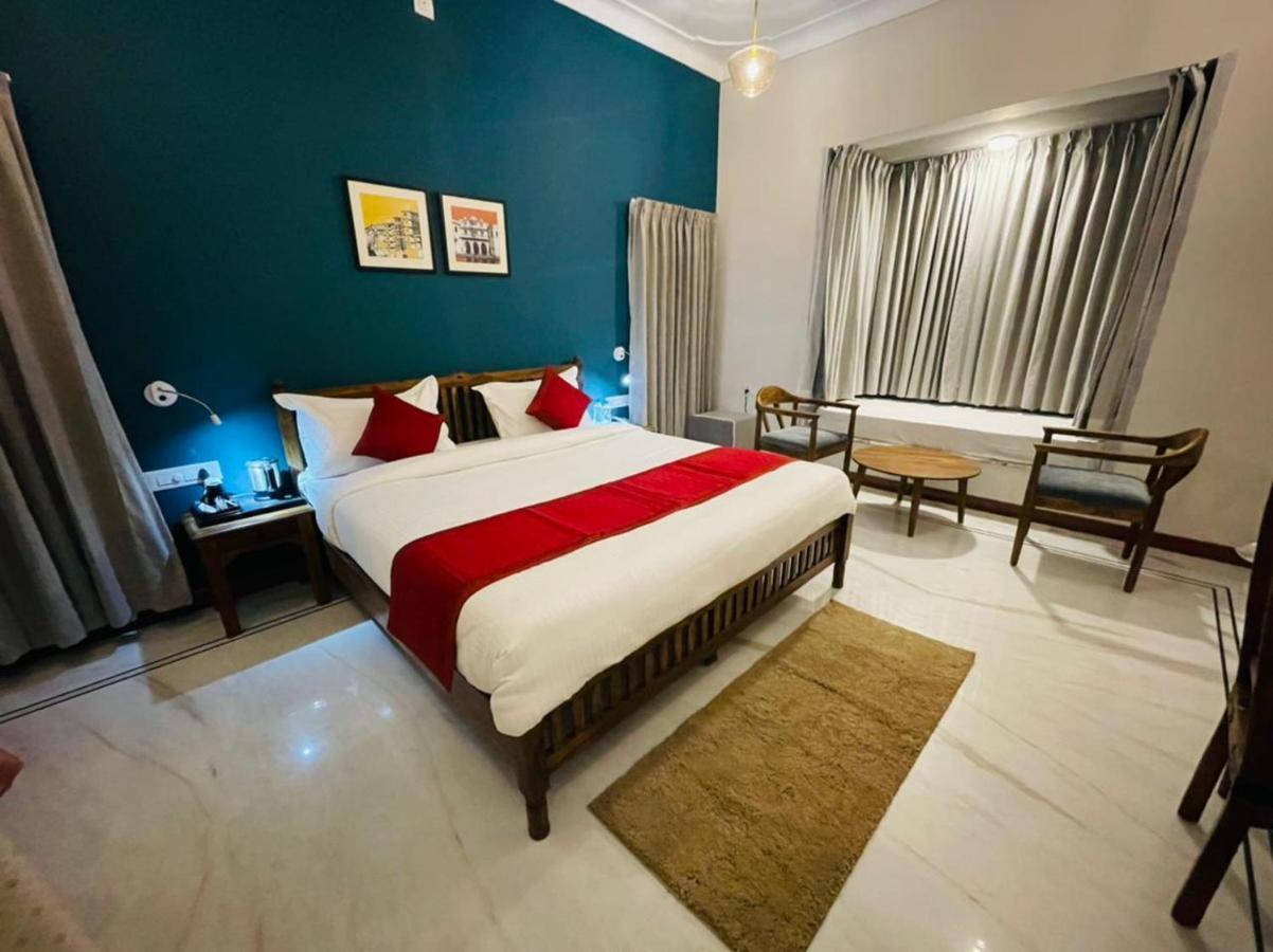 Dheergarh Palace Удайпур Екстериор снимка