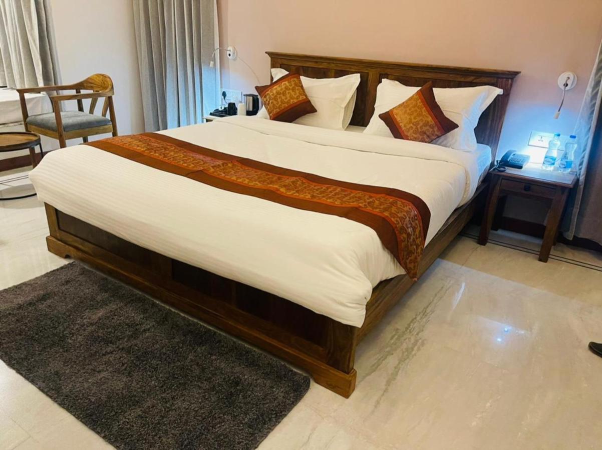 Dheergarh Palace Удайпур Екстериор снимка