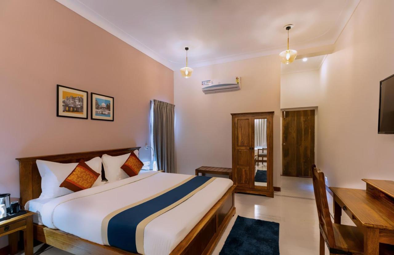 Dheergarh Palace Удайпур Екстериор снимка
